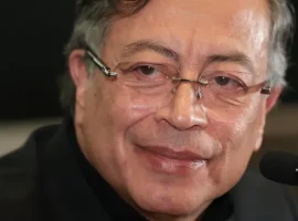 Густаво Петро и Дональд Трамп обсудили сотрудничество Колумбии и США gustavo petro i donald tramp obsudili sotrudnichestvo kolumbii i ssha-tstpp-ru-0