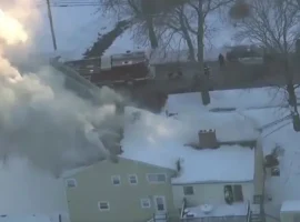 v prigorode bostona pozharnye tushili dom posle neumeloj uborki naledi-tstpp-ru-0