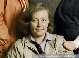 Беглов поддержал Басилашвили после тяжелой утраты beglov podderzhal basilashvili posle tyazheloj utraty-tstpp-ru-0