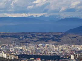 Британия обеспокоена: Грузия при Иванишвили рискует стать автократией britaniya obespokoena gruziya pri ivanishvili riskuet stat avtokratiej-tstpp-ru-0