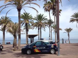 Полиция Испании задержала карманников, выбиравших туристов в Европе policziya ispanii zaderzhala karmannikov vybiravshih turistov v evrope-tstpp-ru-0