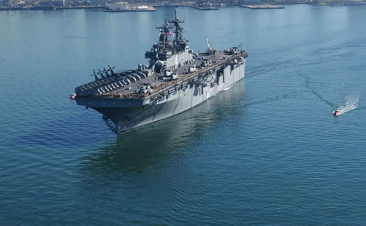 Десантный корабль USS Boxer (Gregory Badger / U.S. Navy / Getty Images)