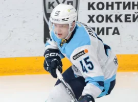 Валентин Пьянов из Сибири потерял зуб в матче КХЛ против Металлурга valentin pyanov iz sibiri poteryal zub v matche khl protiv metallurga-tstpp-ru-0