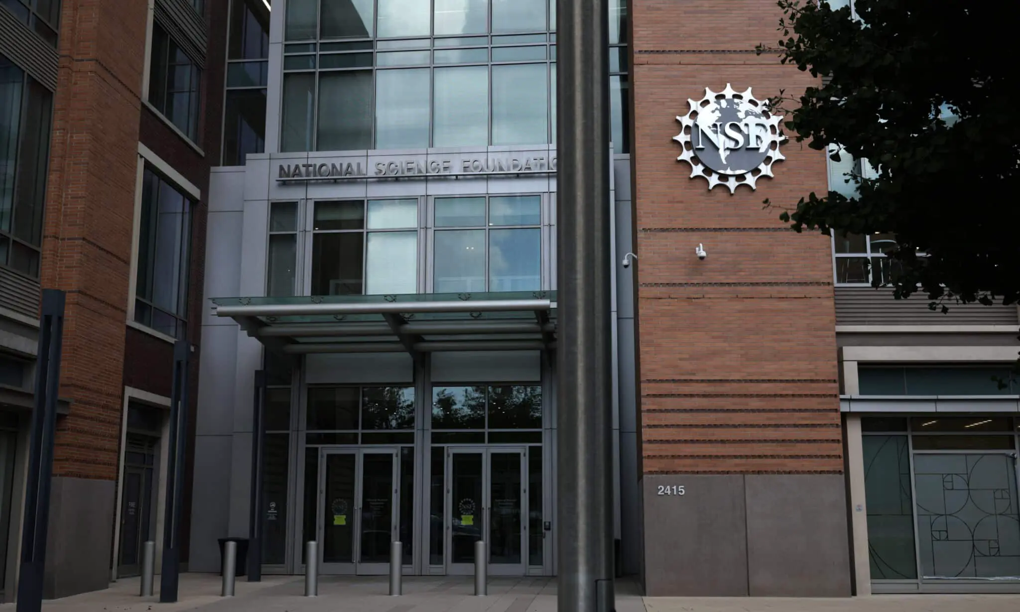 Дональд Трамп назначил новых членов Научного Совета США-0