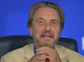 Эррол Маск раскрыл взгляд на конфликт Москвы и Киева, Илон в тени errol mask raskryl vzglyad na konflikt moskvy i kieva ilon v teni-tstpp-ru-0