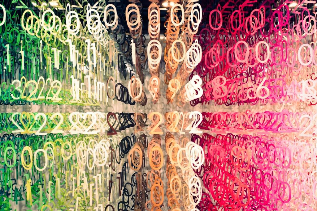 Красочный фон с цифровым кодом