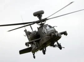 Пит Хегсет отменил взыскания пилотам AH-64 Apache у дома Кида Рока pit hegset otmenil vzyskaniya pilotam 64 u doma kida roka-tstpp-ru-0