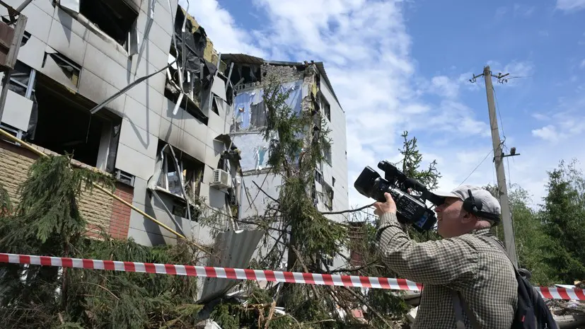 Иностранные журналисты приехали в больницу к пострадавшим в Старобельске