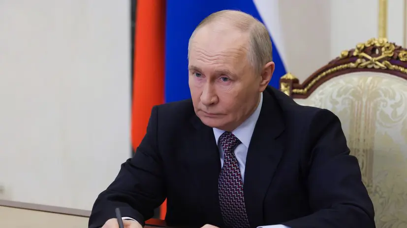 Путин отметил работу диспетчеров после удара ВСУ по Ростовскому авиацентру