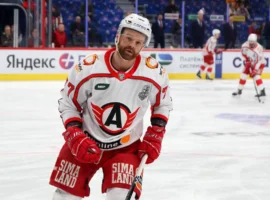 stefan da kosta uhodit iz avtomobilista novosti khl bombardir-tstpp-ru-0