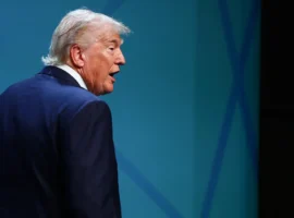 donald tramp nazval sebya luchshim kommunistom naravne s leninym-tstpp-ru-0