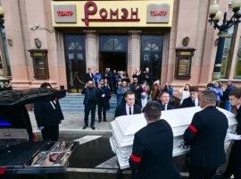 ekaterina zhemchuzhnaya pokinula teatr romen pod dolgie aplodismenty-tstpp-ru-0
