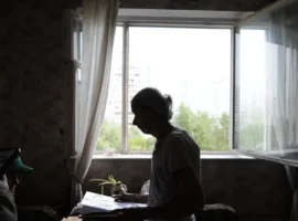 pensionerka vzyskala 300 tysyach rublej za padenie v avtobuse-tstpp-ru-0