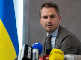 vladimir zelenskij uvolil genprokurora ruslana kravchenko-tstpp-ru-0
