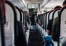 Пассажир авиарейса Москва-Якутск сообщил о наличии опасных веществ на борту 05ad8f01-d744-4058-8d09-6bed703489ff-679a5e6e