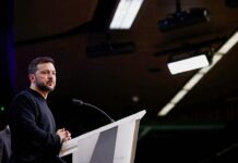 Зеленский озвучил жесткие условия для прекращения огня в Украине 11742002-3aa0-466a-bb47-f82055a217d3-67b7b1b9