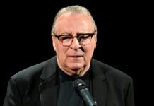 Неожиданная оценка таланта: мэтр эстрады высказался о перспективах молодого комика 45ca3b15-6957-4bac-9df6-ddb80e00e7aa-67a4fbd8