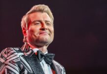 Басков подарил новогоднее чудо маленьким пациентам подмосковной больницы 83557689-c630-409b-b210-5f73510d590f-67bc8ef1