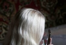 Раскрыты механизмы вовлечения граждан в работу телефонных мошенников. Как действуют курьеры-дропперы и какая ответственность их ожидает? be206033-297c-4e9a-8a10-90eb18cb5239-67a975fe