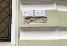 Памятные знаки на стене Пушкинского музея стали центром общественного внимания 3177044e-be87-4155-87f1-d851cc4ba565-67ddbd1a