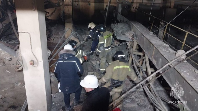 К поиску человека под завалами после взрыва в Белогорске привлекли кинолога