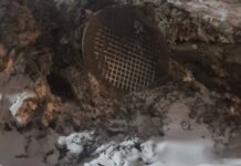 Коммунальные службы Владивостока оперативно устраняют последствия аварии на улице Кузнецова 3cb89a8e-5503-486a-b2a4-6d5474dbbe6a-67f040e2