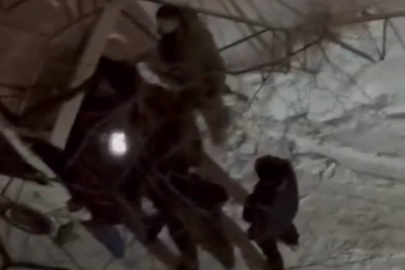 Толпа мужчин избила и похитила мужчину во Владивостоке предоставлено полицией Владивостока
