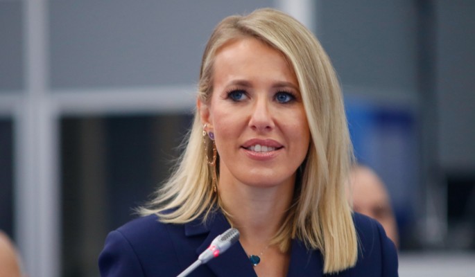 Ксения Собчак посмеялась над нарядом Тины Канделаки