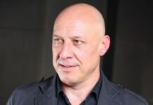 Майданов раскрыл причины отмены выступлений Орбакайте 4ed957b0-a9a6-4adc-a009-6a7389f1f164-67eb3d09