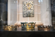 Удивительная находка: драгоценные реликвии литовских монархов вновь увидели свет 774e7e3f-e02a-4b56-a8a1-db6de3c263cd-67d3b918