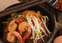 Пад Тай - Ароматное путешествие в мир тайской кухни d5c7496c-041e-4b47-92e3-6eaab1e2f96c-67e179aa