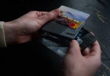 В Центробанке ответили на слухи о возобновлении работы Visa и Mastercard в России 1943ff03-c95c-4146-9a1c-60c9fc395998-680a416e