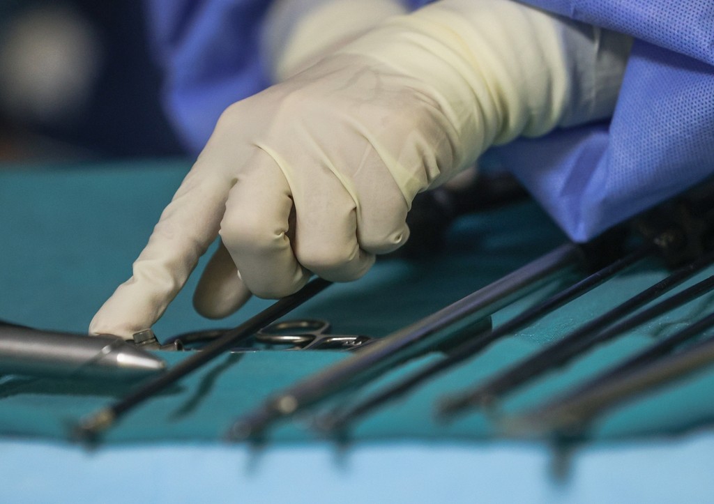 Персонал больницы отказался оперировать раненого бойца СВО