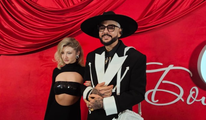 Миллион на себе: Киркоров потряс содержимым дорогой дизайнерской сумочки