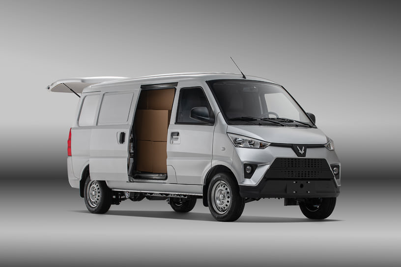 Коммерческий российский электромобиль Sova 25