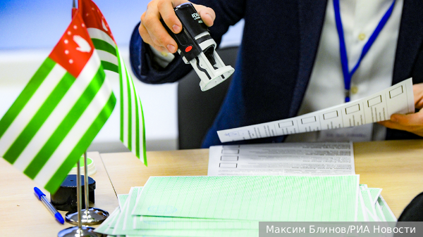 Эксперты предупредили о попытках применить в Абхазии украинский сценарий