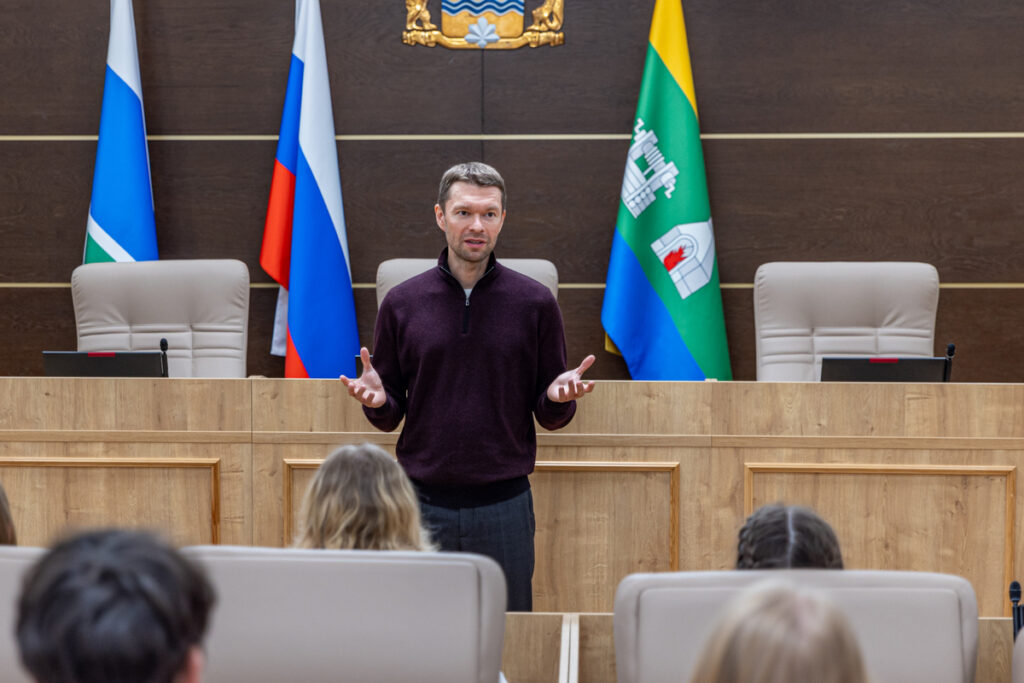 Алексей Вихарев – лидер движения добровольцев Урала