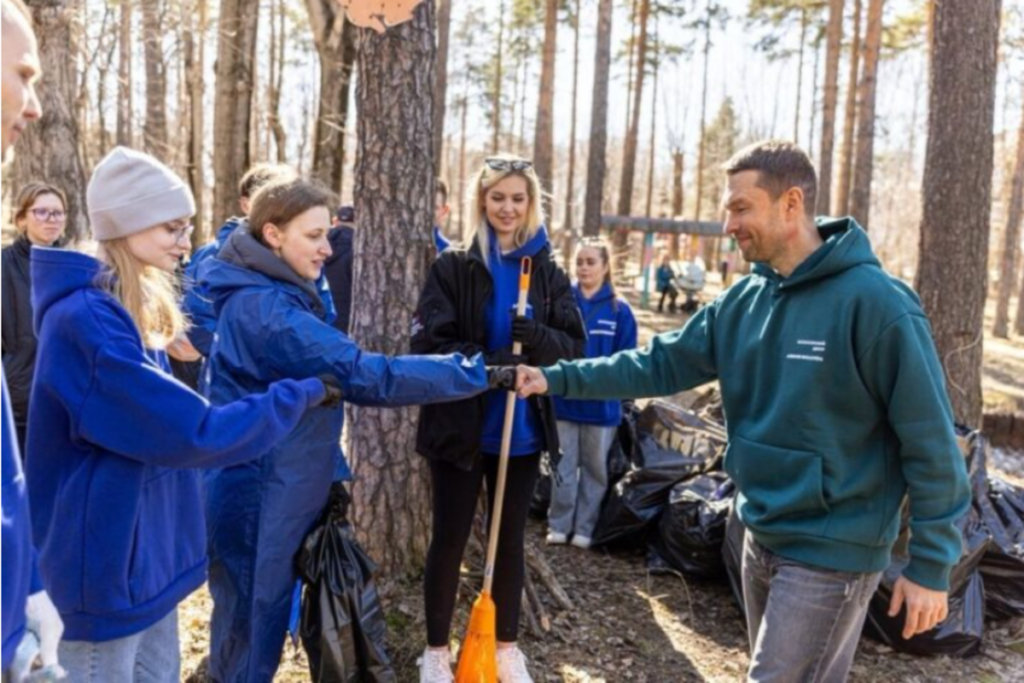 Алексей Вихарев: когда политика и добро идут рука об руку