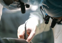 Мальчику спасли жизнь в столице, вытащив застрявший кусок курицы из бронхов Операция на аортальном и митральном клапанах через мини-разрез в клинике Сеченовского университета