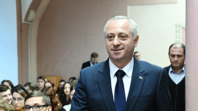 Гунба призвал проявить спокойствие и терпение на выборах президента Абхазии