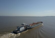 Спасатели оперативно реагируют на инцидент с грузовым судном у берегов Сахалина f4b8ef45-5174-43ea-88b0-947ba9f39b14-67fb1594