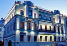 Москва засияла новыми красками: исторический особняк Кржижановского получил современное освещение moskva zasiyala novymi kraskami istoricheskij osobnyak krzhizhanovskogo poluchil sovremennoe osveshhenie-ekbonline-ru-174073510500-0