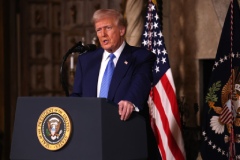 Трамп остался доволен переговорами США и России в Эр-Рияде