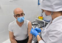 Собянин призвал москвичей задуматься над вакцинацией от COVID-19 sobyanin prizval moskvichej zadumatsya nad vakczinacziej ot 19-ekbonline-ru-174027669900-0