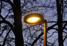 Светлое обновление: Москва оснастит улицы 80 тысячами «умных» фонарей Благоустроенная территория Чонгар