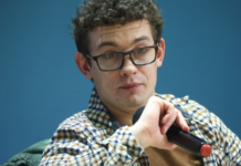 Андрей Ковалев о новом актере вместо Никиты Кологривого в роли Жириновского andrej kovalev o novom aktere vmesto nikity kologrivogo v roli zhirinovskogo-ekbonline-ru-174307465400-0