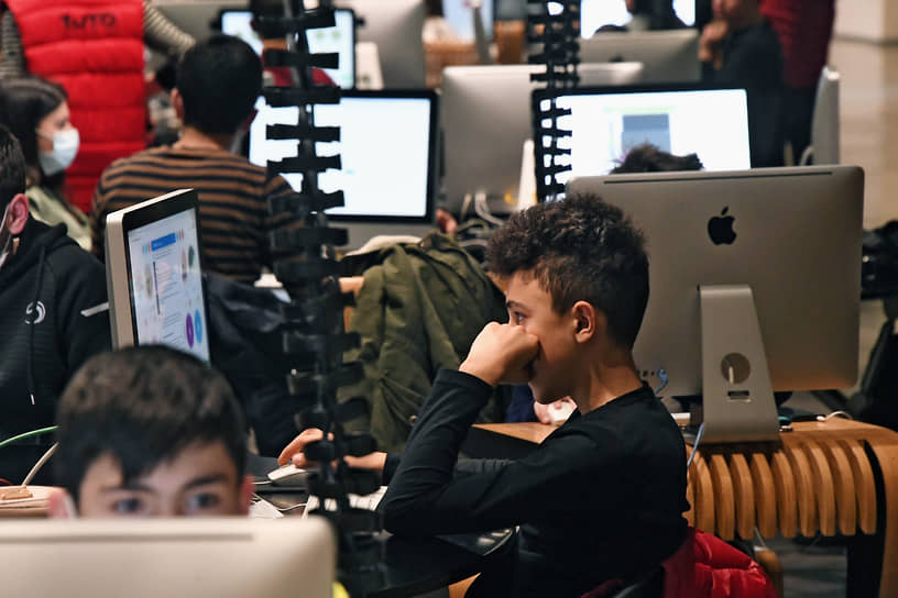 Эксперты ВШЭ и МГПУ предлагают решения против кибербуллинга среди подростков России-0