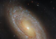 habbl raskryvaet zahvatyvayushhie tajny galaktiki 4941 i ee sverhmassivnoj chernoj dyry-ekbonline-ru-174344425500-0