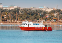 Спасение 38 россиян у берегов Хургады при крушении батискафа Синдбад 08January2022HurghadaEgyptGlassBottomCruiseTouristicBoat