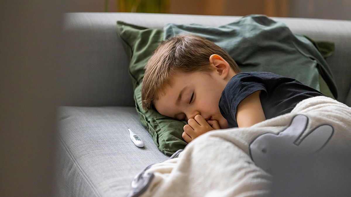 Врачи нашли червя в аппендиците пятилетнего ребенка после отдыха в Египте - Shot